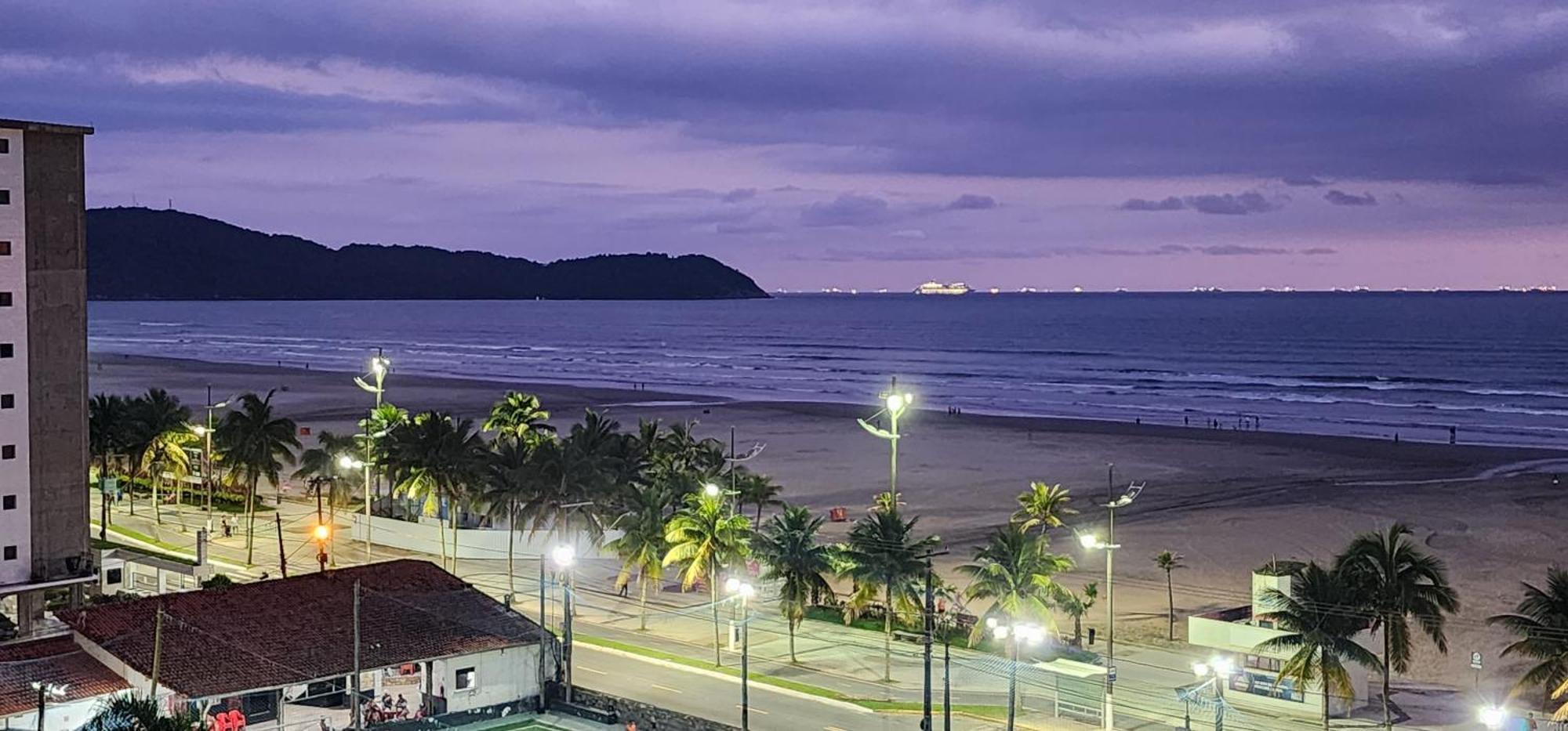 Apto Frente Mar Em Praia Grande Luaran gambar